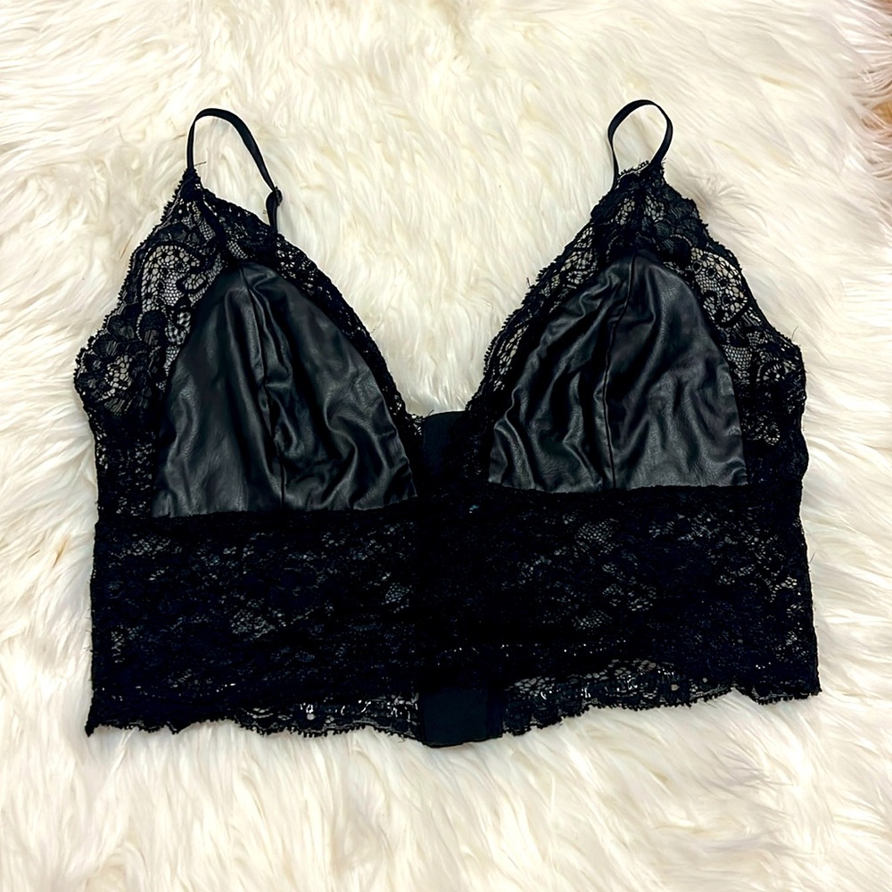 Marciano lacy crop top